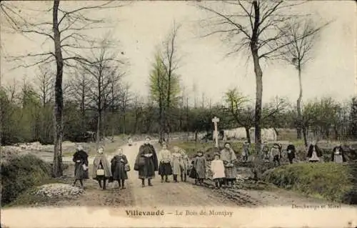 Ak Montjay la Tour Villevaudé Seine et Marne, im Wald, Kinder