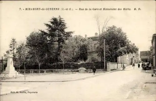 Ak Miramont de Guyenne Lot et Garonne, Rue de la Gare, Kriegsdenkmal