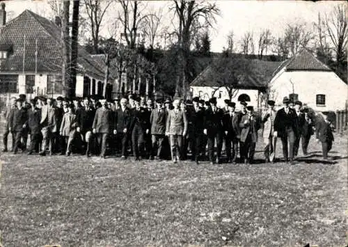 Ak Friedrichsau Jübek in Schleswig Holstein, Gruppenfoto, Männer