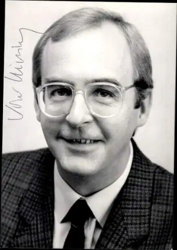 Foto Politiker Volker Kröning, Finanzsenator der Freien Hansestadt Bremen, Portrait, Autogramm