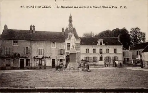 Ak Moret sur Loing Seine et Marne, Le Monument aux Morts, le Nouvel Hotel de Ville