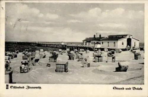 Ak Ostseebad Zinnowitz auf Usedom, Strand, Brücke