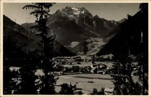 Ak Mayrhofen im Zillertal Tirol, Panorama, Berg