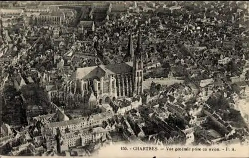 Ak Chartres Eure et Loir, Gesamtansicht aus einem Flugzeug