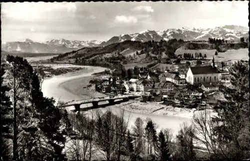 Ak Bad Tölz in Oberbayern, Panorama, Juifen, Karwendel-Benedkitenwand