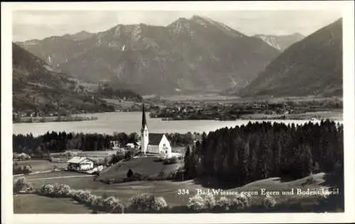 Ak Bad Wiessee in Oberbayern, Panorama, Kirche, Egern und Bodenschneid