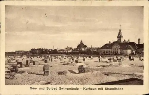 Ak Świnoujście Swinemünde Pommern, Kurhaus mit Strandleben