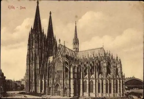 Set von 18 AK Kölner Dom