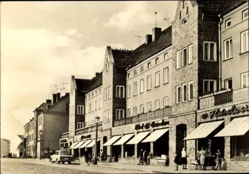 Ak Wolgast in Mecklenburg Vorpommern, Ernst-Thälmann-Straße, Geschäfte