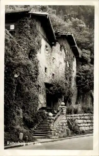 Ak Rattenberg am Inn Tirol, bewachsenes Gebäude