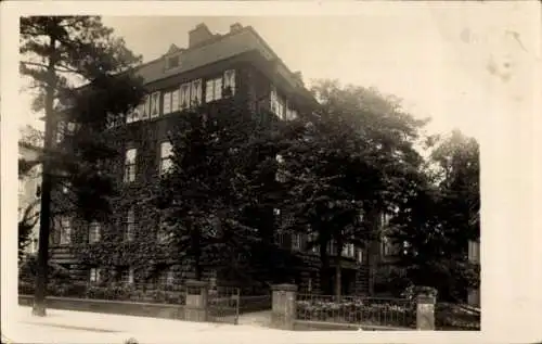 Ak Düsseldorf am Rhein, Teilansicht, Gebäude, Bäume