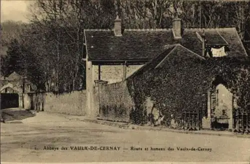 Ak Vaux de Cernay Yvelines, Die Abtei, Straße und Weiler