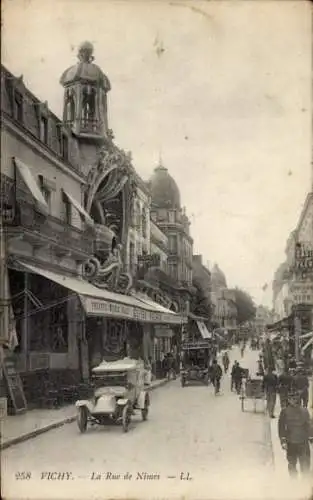 Ak Vichy-Allier, La Rue de Nimes