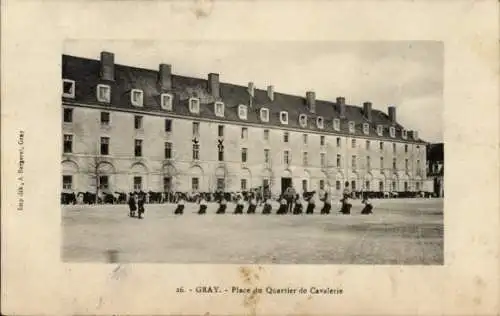 Ak Gray Haute Saône, Place du Quartier de Cavalerie