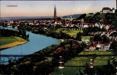 Ak Landshut in Niederbayern, Gesamtansicht, Brücke, Kirchturm