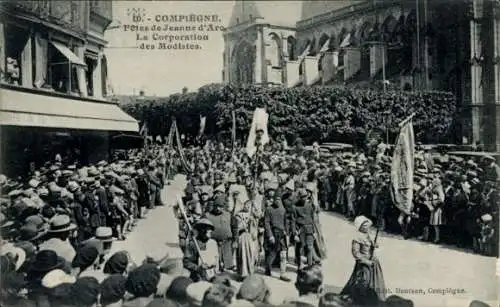 Ak Compiègne Oise, Fetes de Jeanne d'Arc, La Corporation des Modistes