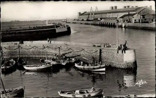 Ak Cherbourg Manche, Gare Maritime, Entree du Port