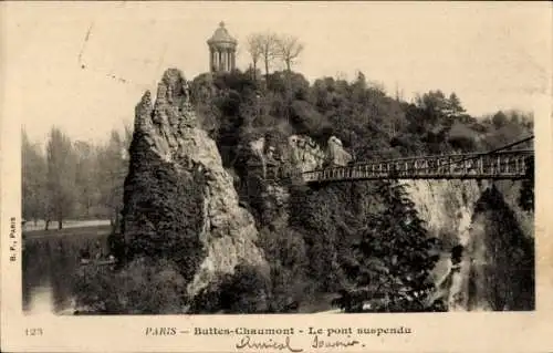 Ak Paris XIX. Buttes Chaumont, Hängebrücke