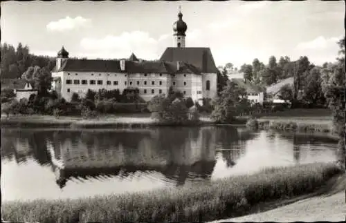 Ak Höglwörth Anger im Rupertiwinkel Oberbayern, Kloster