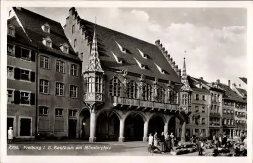 Ak Freiburg im Breisgau, Münsterplatz, Kaufhaus