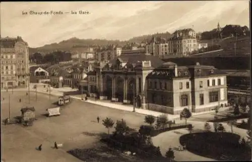 Ak La Chaux de Fonds Kanton Neuenburg, Bahnhof