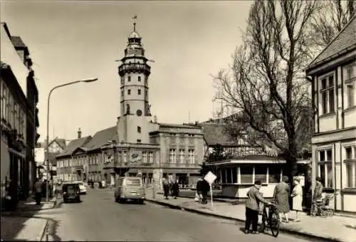 Ak Salzwedel in der Altmark, Straße der Jugend, Rathausturm