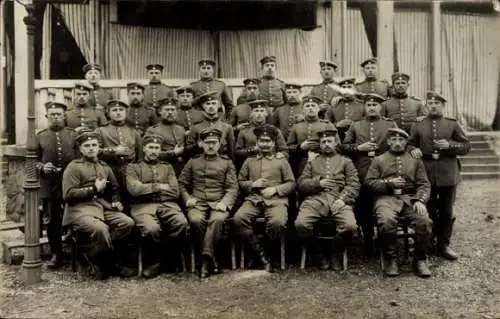 Foto Ak Passau in Niederbayern, Deutsche Soldaten in Uniformen, Gruppenaufnahme, I WK