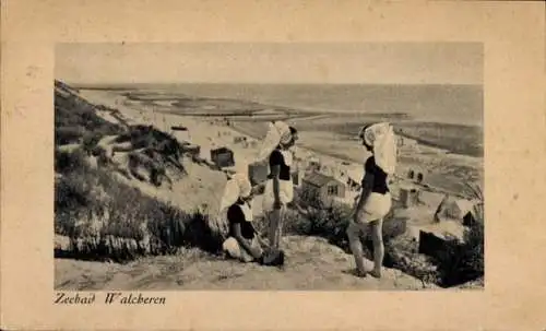 Ak Walcheren Zeeland, Strand, Volkstrachten