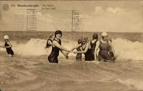 Ak Blankenberghe Blankenberge Westflandern, Menschen im Wasser, Bademode