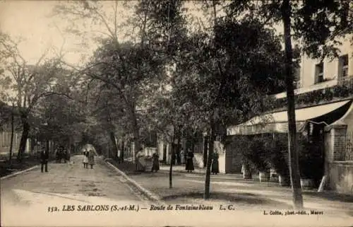 Ak Les Sablons Seine et Marne, Route de Fontainebleau