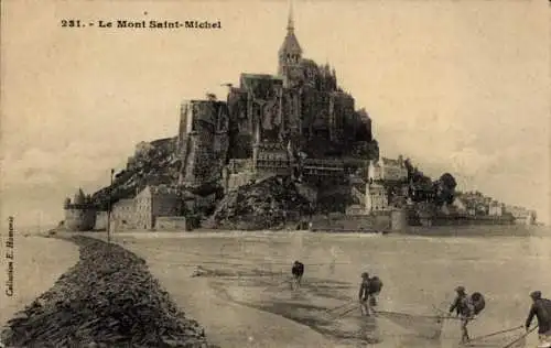 Ak Le Mont Saint Michel Manche, Vue generale, Pecheurs