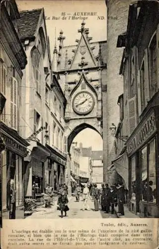 Ak Auxerre Yonne, Rue de l’Horloge