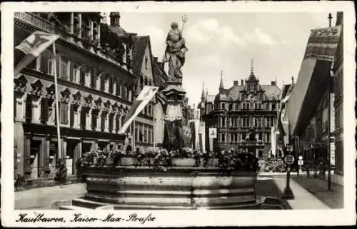 Ak Kaufbeuren an der Wertach in Schwaben, Kaiser-Max-Straße, Brunnen