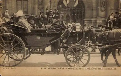 Ak Paris, S. M. Edouard VII, President de la Republique dans la daumont