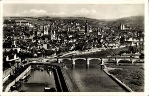 Ak Würzburg am Main Unterfranken, Teilansicht, Brücke, Blick vom Steinberg