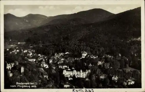 Ak Badenweiler im Schwarzwald, Gesamtansicht, Luftbild