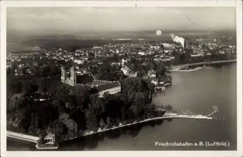 Ak Friedrichshafen am Bodensee, Totalansicht, Luftbild