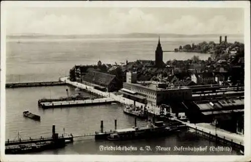 Ak Friedrichshafen am Bodensee, Neuer Hafenbahnhof, Luftbild