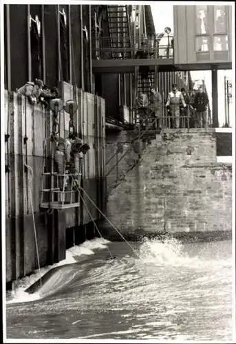 Set von 12 Fotos Plauer Brücke Wrack Schiffe, Unfall, Polizei, Feuerwehr