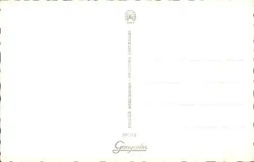 Ak Frau in buntem Badeanzug am Strand