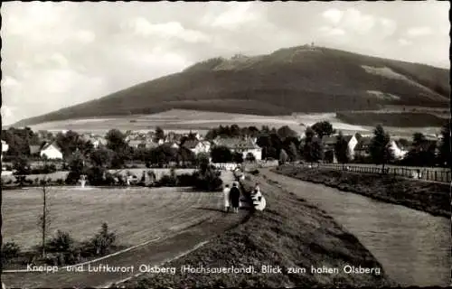 Ak Olsberg im Sauerland, Blick zum hohen Olsberg