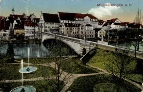 Ak Munderkingen an der Donau Württemberg, Park, Brücke, Fontäne