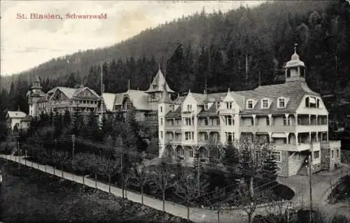 Ak St. Blasien im Schwarzwald, Teilansicht, Gebäude