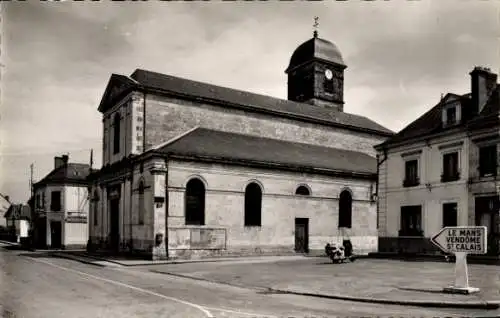 Ak La Chartre sur Loir Sarthe, Kirche