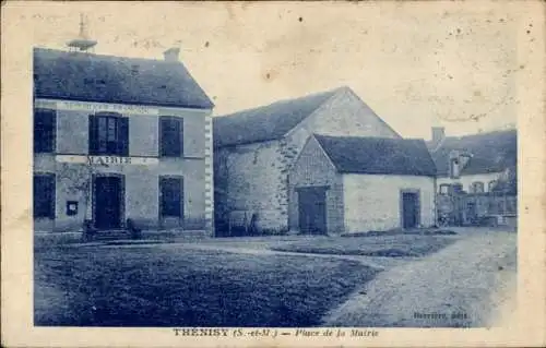 Ak Thenisy Seine et Marne, Place de la Mairie