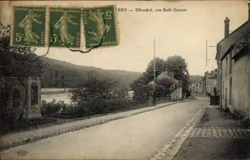 Ak Seine et Marne, Effondre, rue Sadi-Carnot