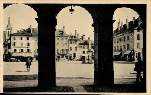 Ak Thonon les Bains Haute Savoie, Place de la Halle
