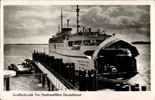 Ak Großenbrode in Ostholstein, Kai, Fährschiff Deutschland