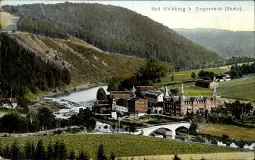 Ak Walsburg Eßbach in Thüringen, Talblick auf den Ort und die Umgebung, Brücke