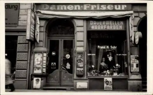 Foto Ak Geschäft, Damen-Friseur, Dauerwellen, Haarfarben, Schaufenster